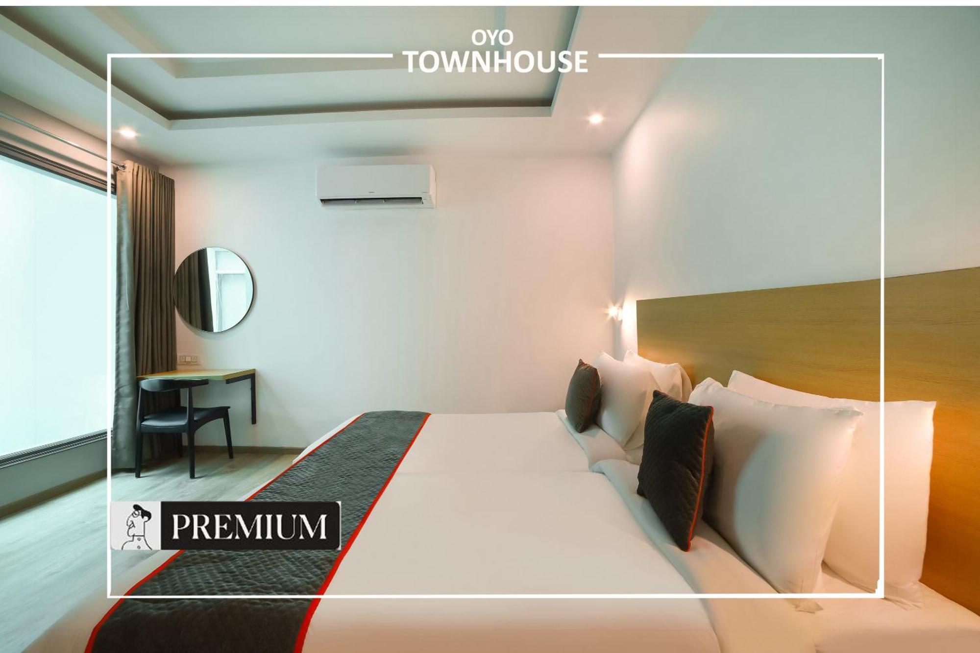 Oyo Townhouse 120 Shushant Lok Gurgaon Luaran gambar